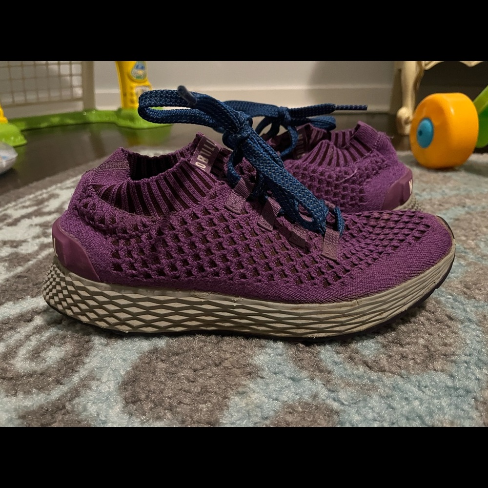 Nobull knit runner.